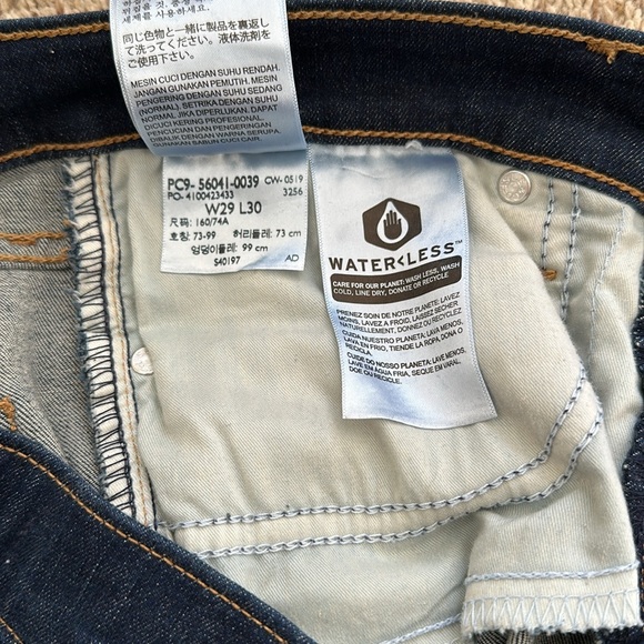 Women’s Levi’s 310 Shaping Super Skinny, size 29 - Picture 3 of 7
